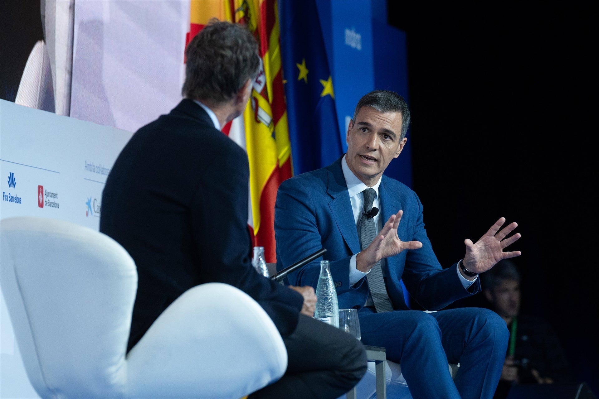 Sánchez ve "muy grave" abrirse a pactar con el "Vox europeo": "Lo que no quisimos para España no lo queramos para Europa Sánchez ve "muy grave" abrirse a pactar con el "Vox europeo": "Lo que no quisimos para España no lo queramos para Europa