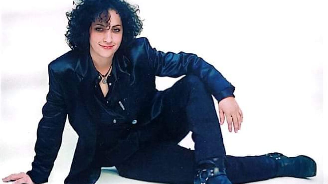 De 'Cantos de sirena' a 'La paloma': 30 años con Inma Serrano - Más de uno Valencia | Onda Cero Radio