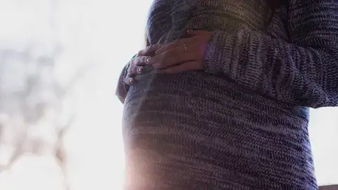 mujer embarazada mujer embarazada