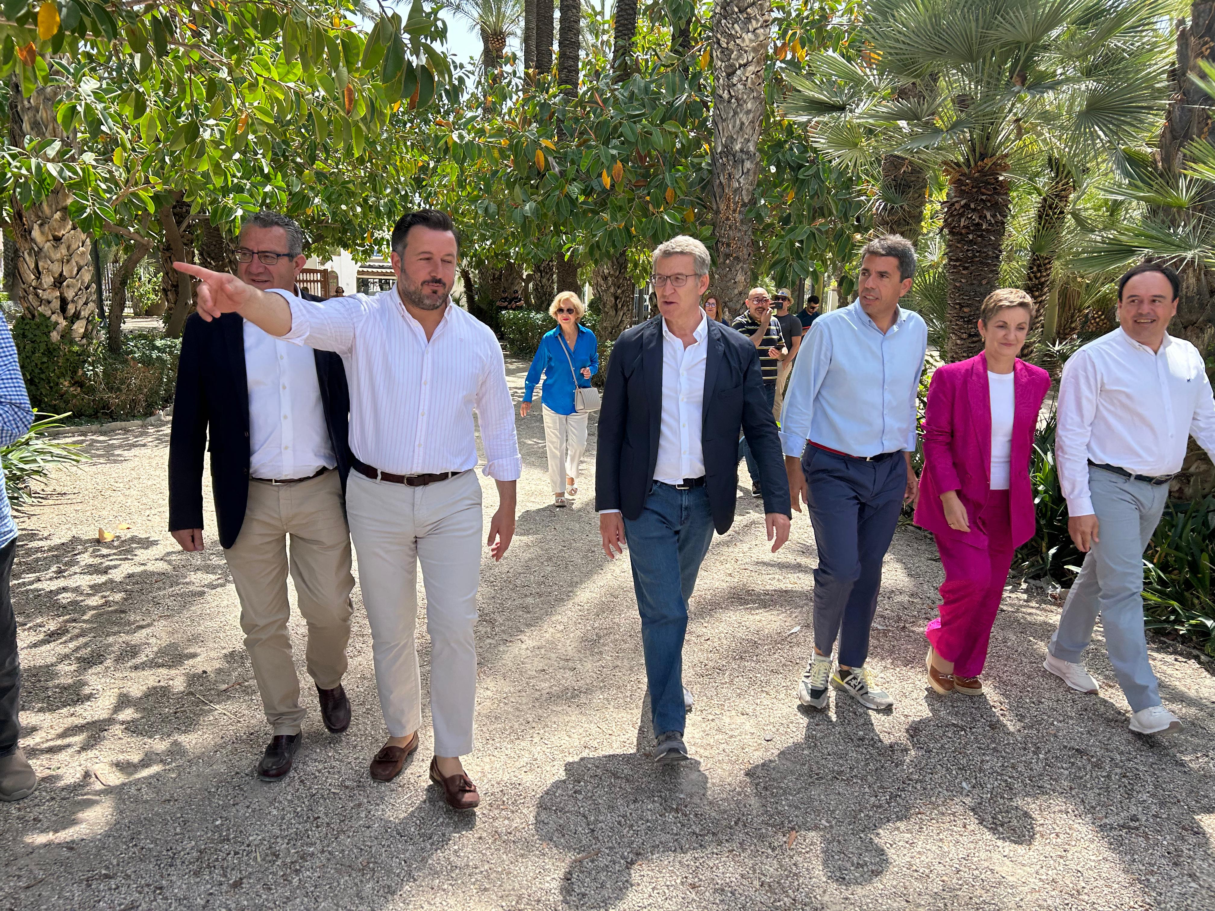 Alberto Núñez Feijóo (PP) en Elche: “El agua es un problema de la Unión Europea y hay que llevarlo a su agenda de decisiones” Alberto Núñez Feijóo (PP) en Elche: “El agua es un problema de la Unión Europea y hay que llevarlo a su agenda de decisiones”