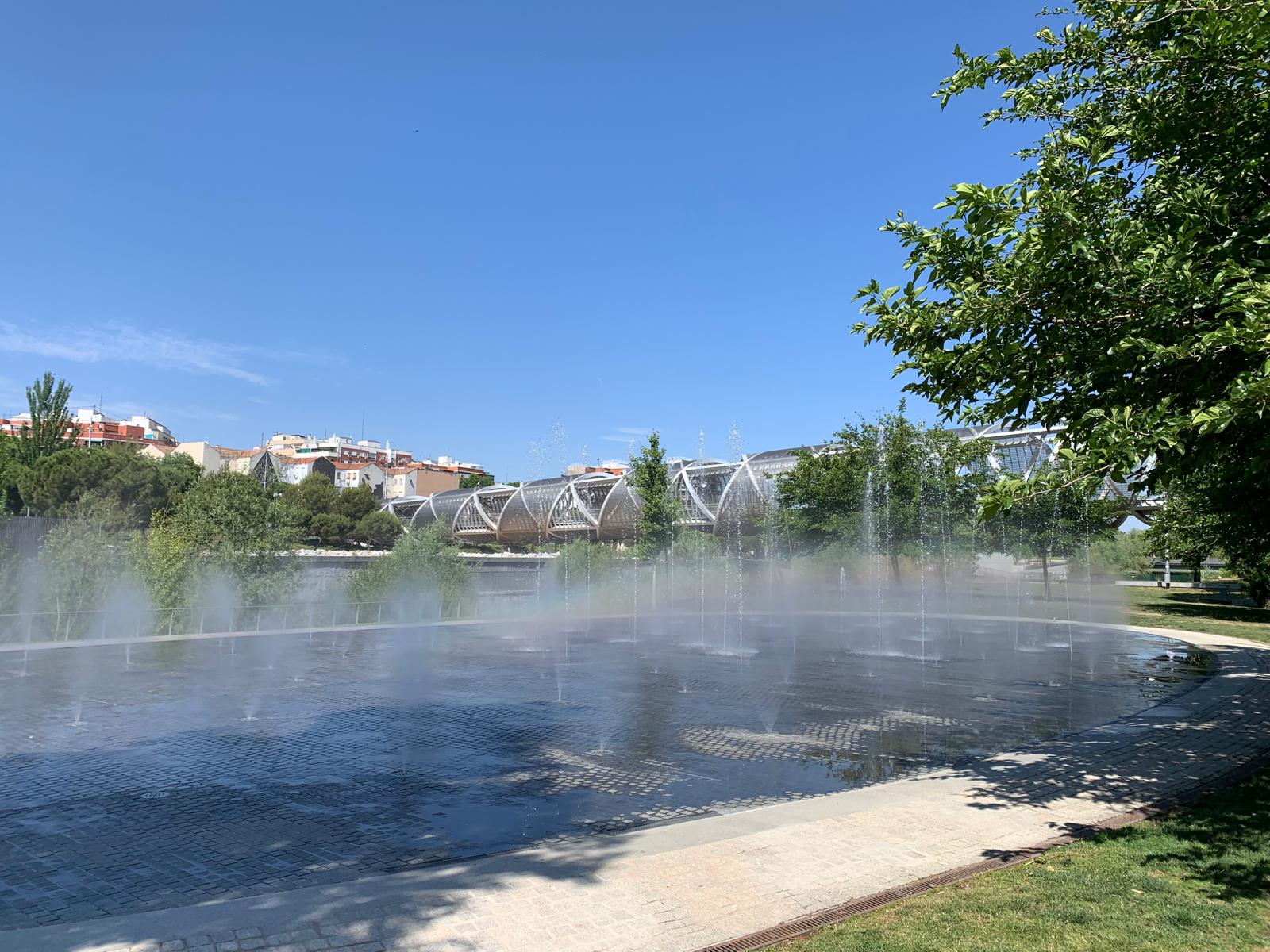 Los chorros de la Playa de Madrid inician su “temporada de verano” Los chorros de la Playa de Madrid inician su “temporada de verano”