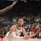 Una gran primera parte mete al Madrid en la final de la Euroliga Una gran primera parte mete al Madrid en la final de la Euroliga