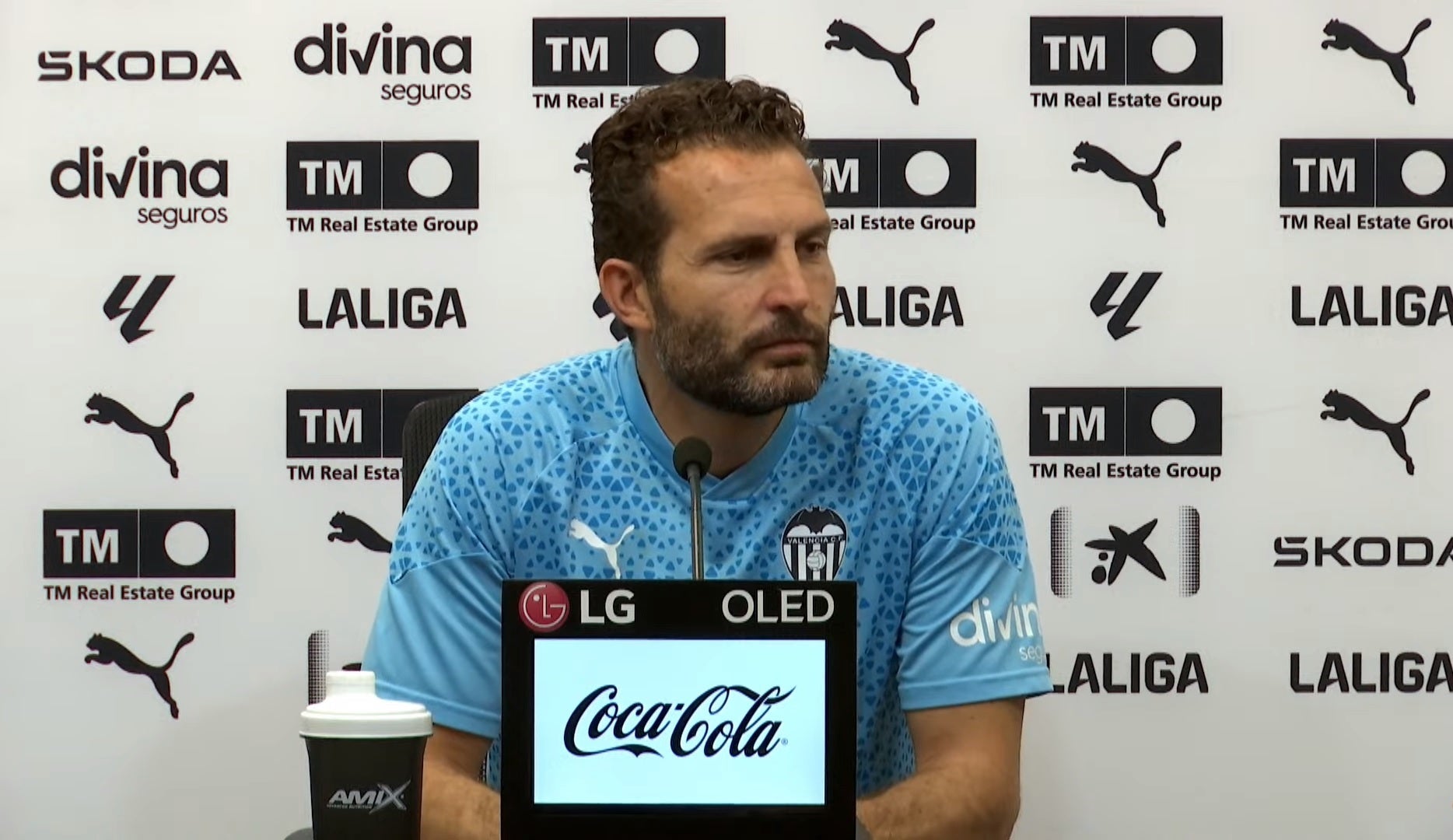 Baraja: "No va a salir nadie de aquí si no tenemos la posibilidad de traer un jugador que nos pueda dar otras características diferentes" Baraja: "No va a salir nadie de aquí si no tenemos la posibilidad de traer un jugador que nos pueda dar otras características diferentes"