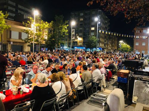 Almassora se prepara para un multitudinario ‘pa i porta’ con 4.000 asistentes Almassora se prepara para un multitudinario ‘pa i porta’ con 4.000 asistentes