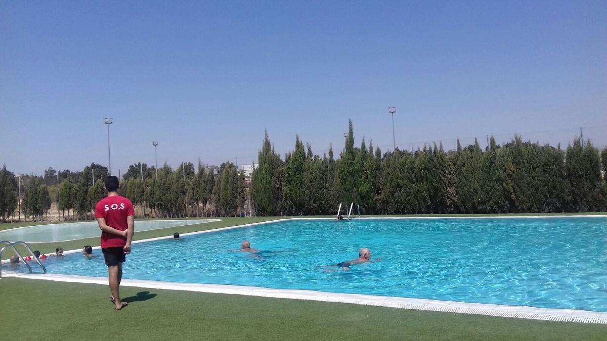 Elche va a colocar cámaras de vídeo en las piscinas descubiertas para luchar contra actos vandálicos Elche va a colocar cámaras de vídeo en las piscinas descubiertas para luchar contra actos vandálicos