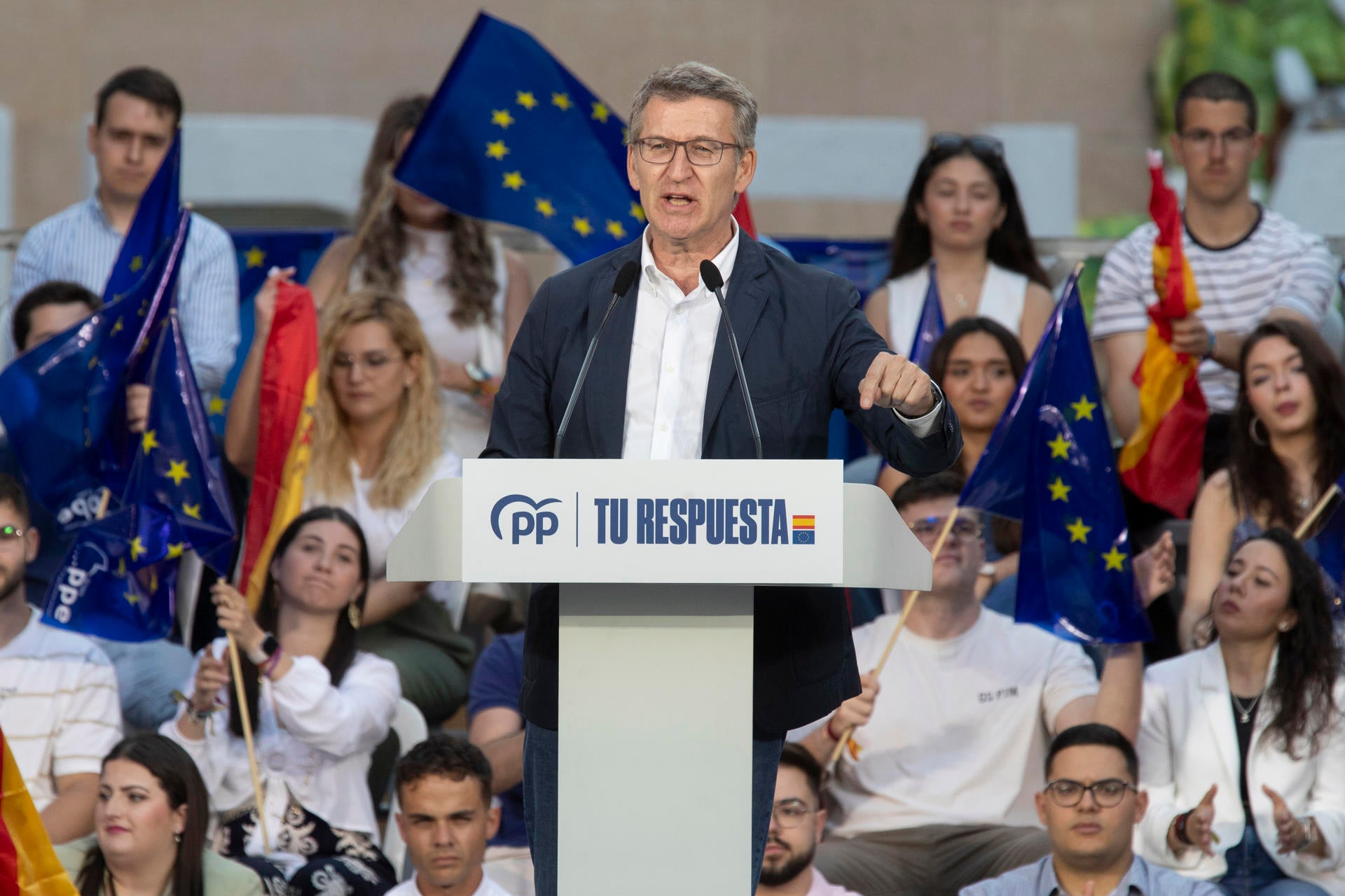 Feijóo y el PP salen de nuevo a la calle en su quinta protesta contra Sánchez en plena campaña de las europeas Feijóo y el PP salen de nuevo a la calle en su quinta protesta contra Sánchez en plena campaña de las europeas
