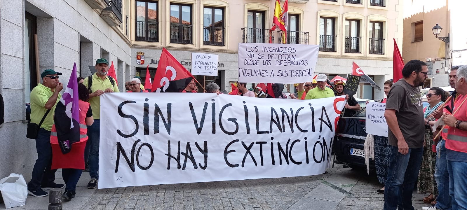 La Junta sustituye 13 torres de vigilancia antiincendios por 7 puntos de vigilancia en la provincia La Junta sustituye 13 torres de vigilancia antiincendios por 7 puntos de vigilancia en la provincia