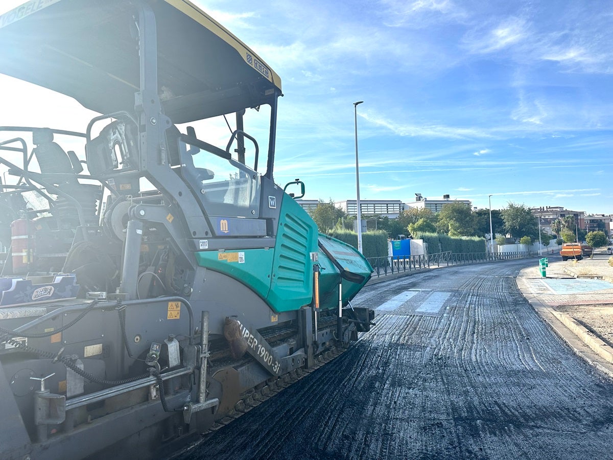 El Gobierno local aprueba en Pleno 65 proyectos y mejoras con cargo a remanente, la mayoría destinados a las barriadas de Mérida El Gobierno local aprueba en Pleno 65 proyectos y mejoras con cargo a remanente, la mayoría destinados a las barriadas de Mérida