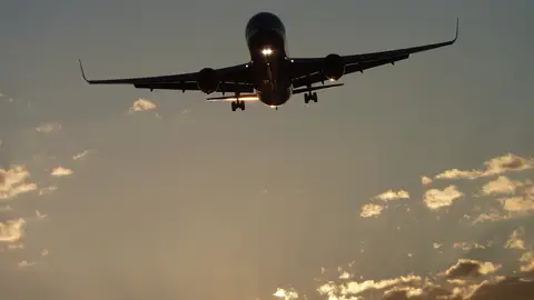 Algunas de las rutas con más turbulencias pasan por países como Japón, Italia o Suiza Algunas de las rutas con más turbulencias pasan por países como Japón, Italia o Suiza
