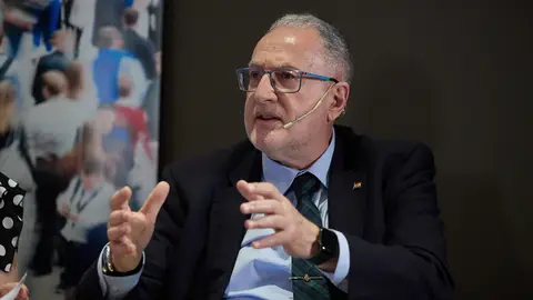 El exdiputado de Vox, Juan Luis Steegmann, deja el partido y les acusa de "neofalangismo" El exdiputado de Vox, Juan Luis Steegmann, deja el partido y les acusa de "neofalangismo"
