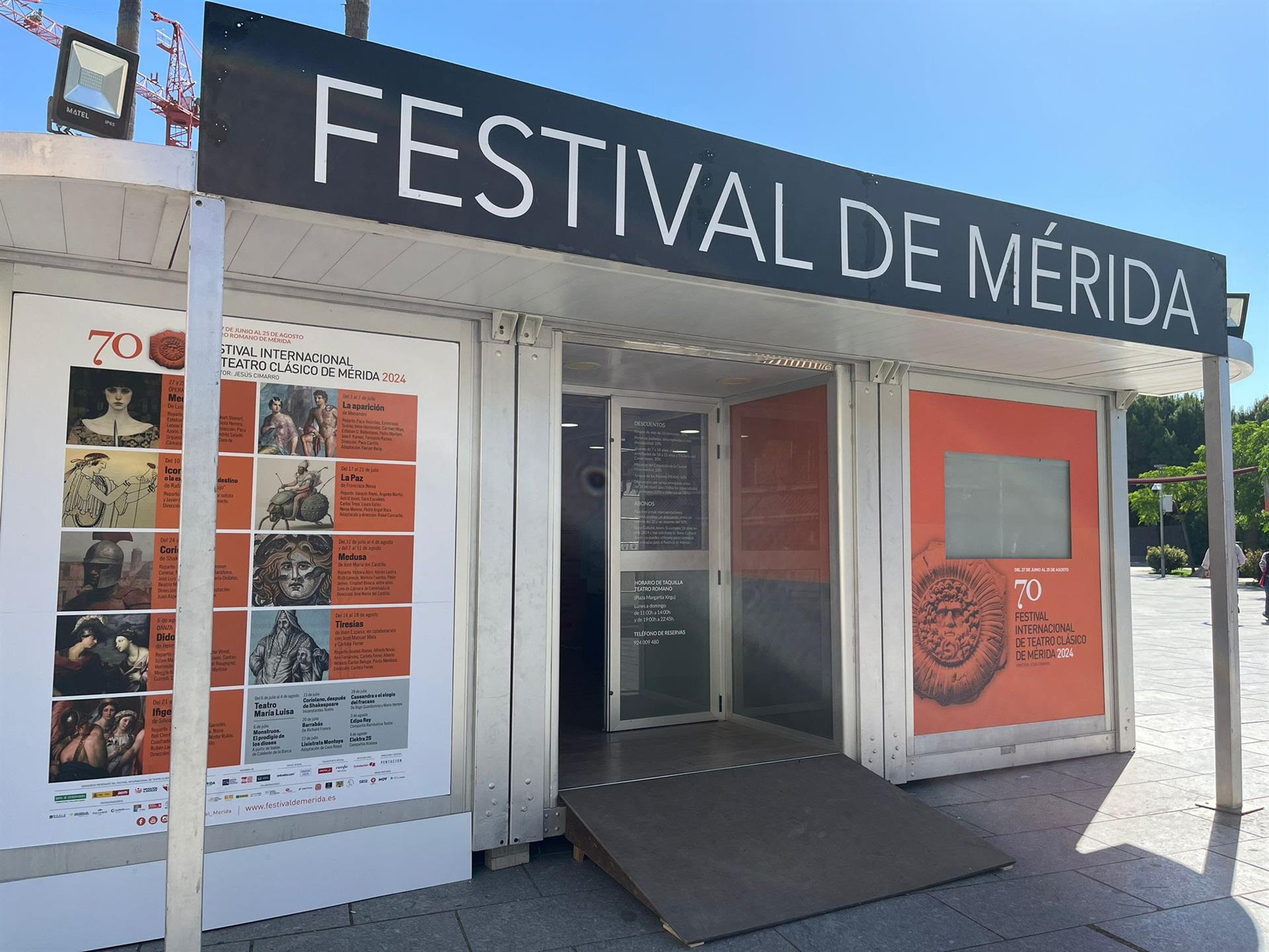 El Festival de Mérida abre su taquilla principal en la Plaza Margarita Xirgu de la capital extremeña El Festival de Mérida abre su taquilla principal en la Plaza Margarita Xirgu de la capital extremeña