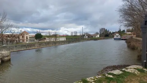 La CHD inicia los trámites para el comienzo de las obras del corredor ecológico y cultural del Canal de Castilla con un presupuesto de 17M€ .