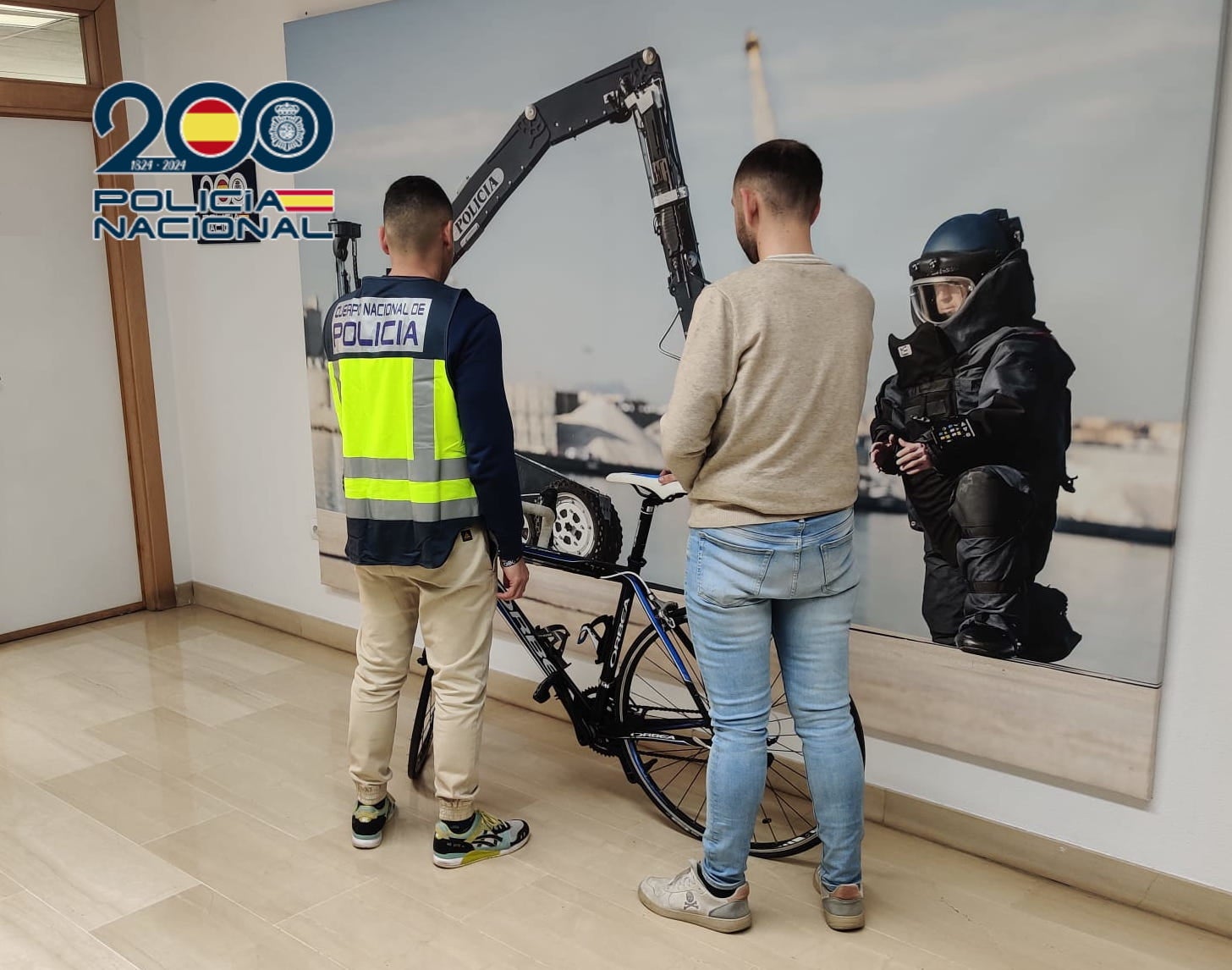 Siete detenidos en Alicante, entre ellos un menor, por robos con fuerza y hurtos en trasteros Siete detenidos en Alicante, entre ellos un menor, por robos con fuerza y hurtos en trasteros