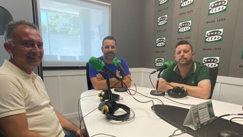 De izquierda a derecha, Sebasti&aacute;n Rodr&iacute;guez, J.L. Larragay y Bienvenido Iborra, 