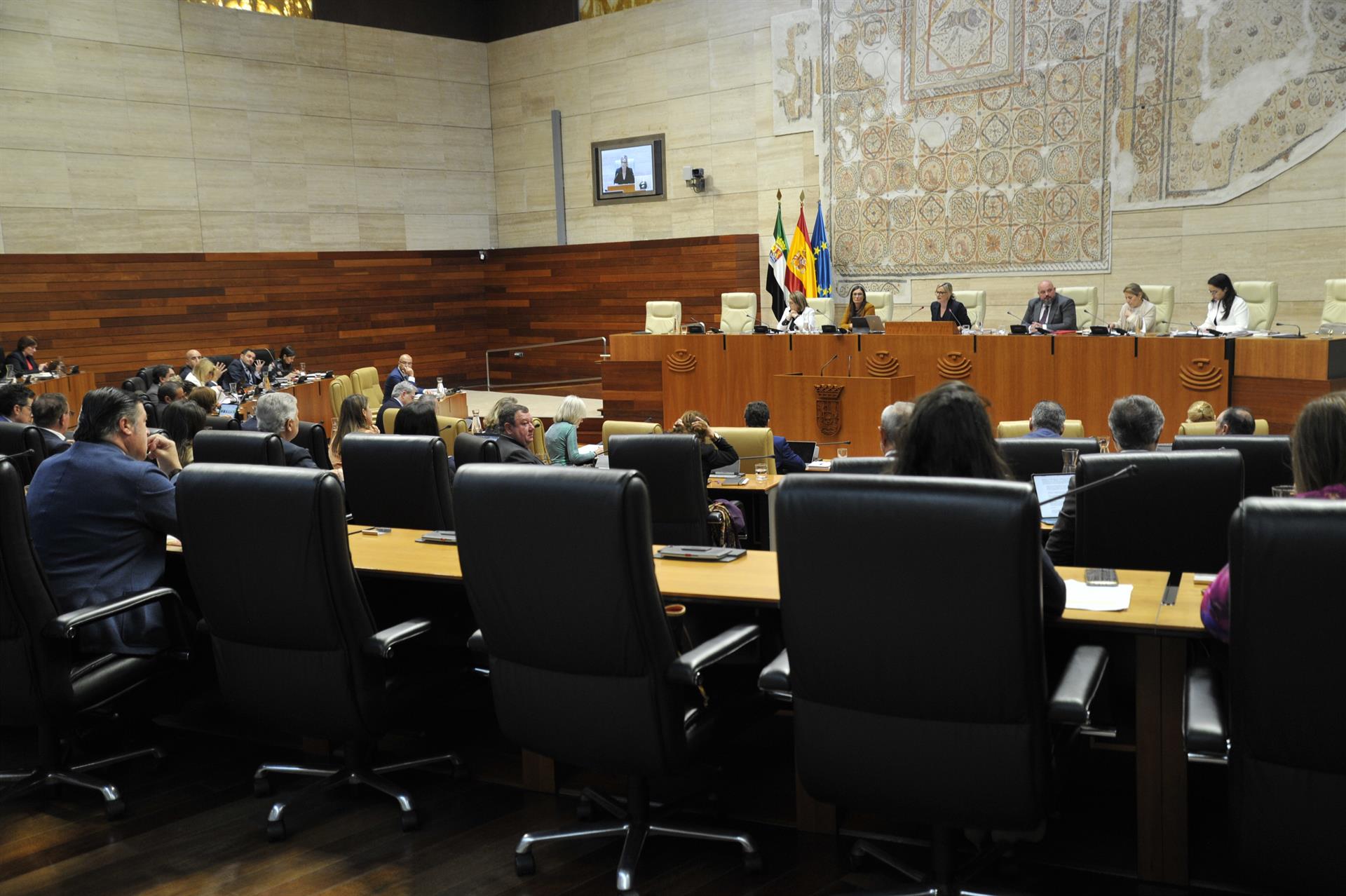 Producción energética, Fondos de Resiliencia, o la falta de médicos en verano, a debate este jueves en pleno de la Asamblea Producción energética, Fondos de Resiliencia, o la falta de médicos en verano, a debate este jueves en pleno de la Asamblea