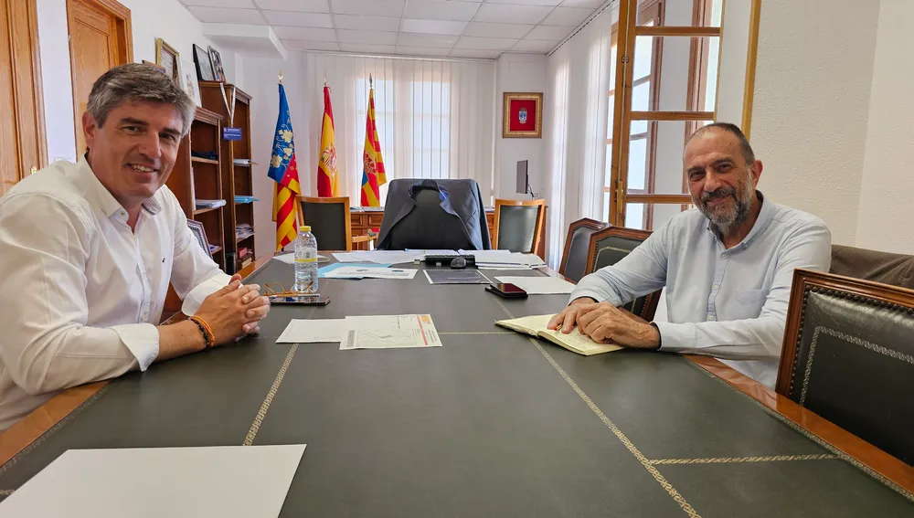 Reunión entre el Alcalde Marcos Zaragoza y el subdirector general de Infraestructuras Judiciales, José Ignacio Casar Reunión entre el Alcalde Marcos Zaragoza y el subdirector general de Infraestructuras Judiciales, José Ignacio Casar