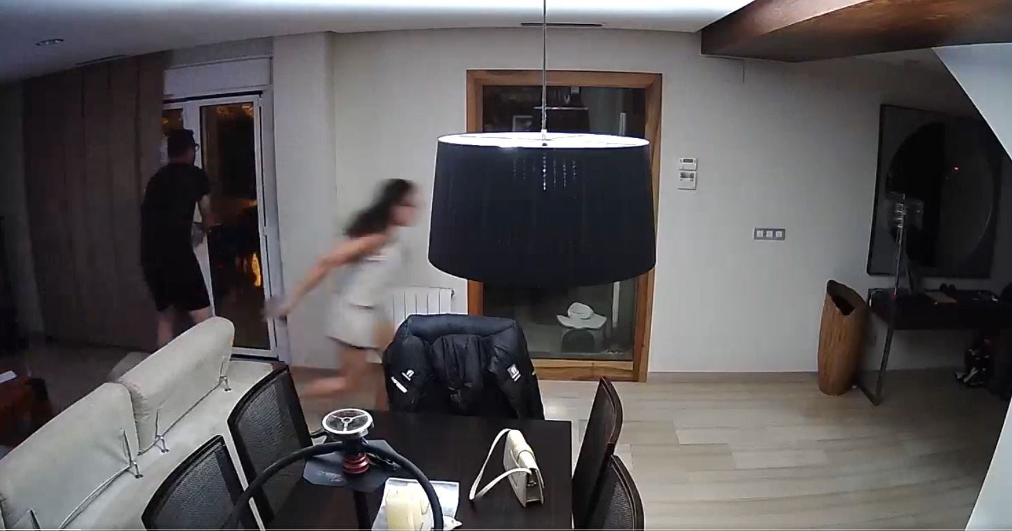 "En esto se está convirtiendo España": la queja del fundador de Hawkers después de que entren a robar por cuarta vez en su casa "En esto se está convirtiendo España": la queja del fundador de Hawkers después de que entren a robar por cuarta vez en su casa