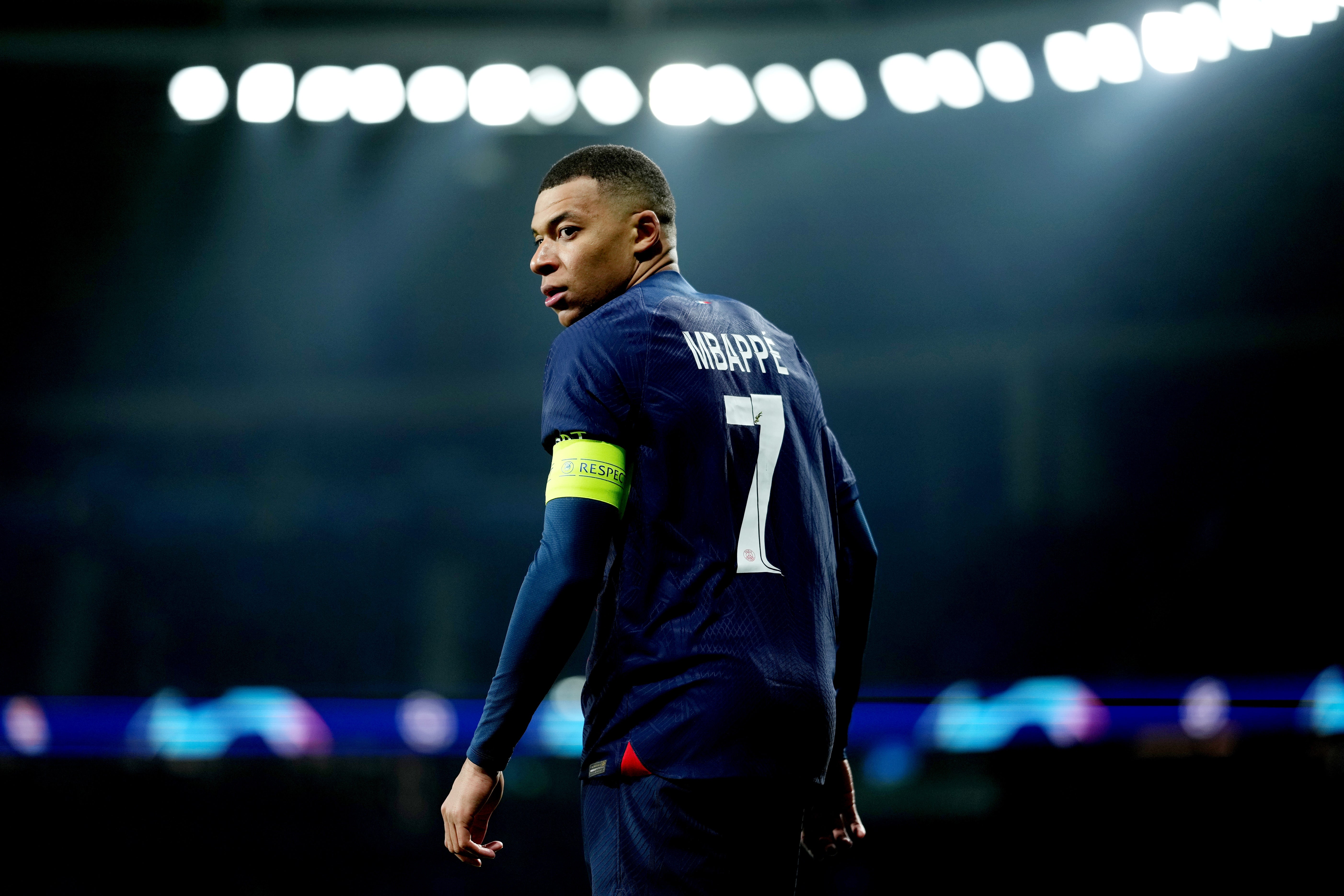 Mbappé: "Mi próximo club será oficial en cuestión de días" Mbappé: "Mi próximo club será oficial en cuestión de días"