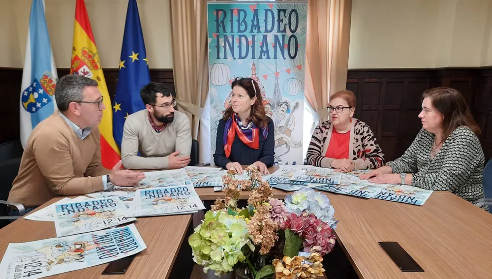Presentan el IX Ribadeo Indiano que se repetirá en Santiago y Oviedo. Presentan el IX Ribadeo Indiano que se repetirá en Santiago y Oviedo.