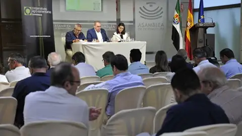 Ángel Pacheco reelegido como Presidente de Cooperativas Agro-Alimentarias Extremadura con el relevo generacional entre los retos Ángel Pacheco reelegido como Presidente de Cooperativas Agro-Alimentarias Extremadura con el relevo generacional entre los retos