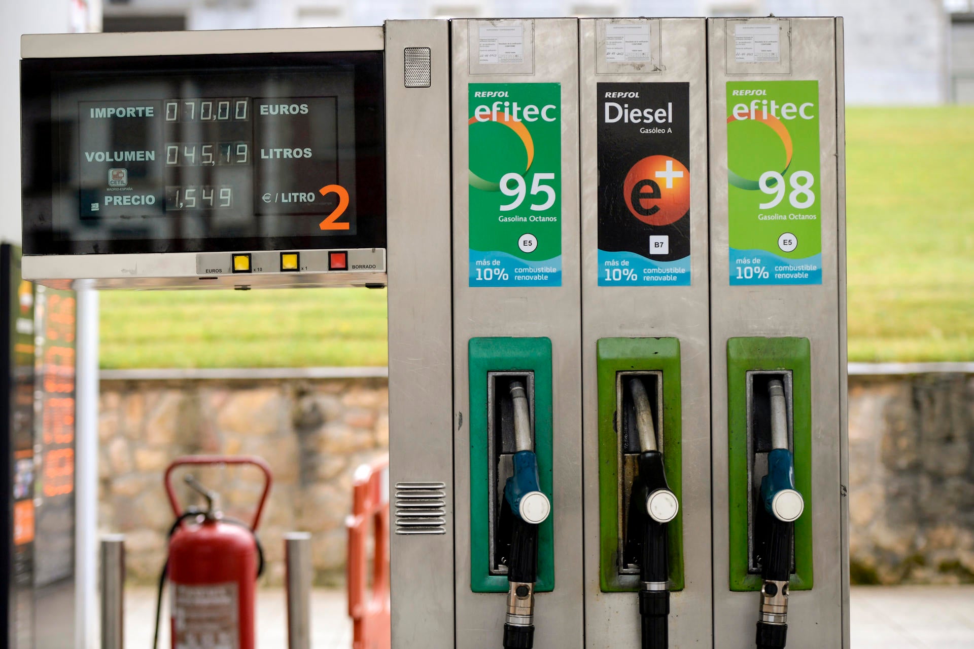 La inflación sube tres décimas en mayo, hasta el 3,6%, por la electricidad y los carburantes La inflación sube tres décimas en mayo, hasta el 3,6%, por la electricidad y los carburantes