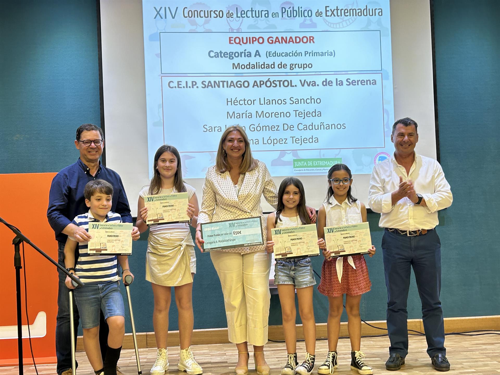 Casi 300 alumnos de 87 centros educativos extremeños participan en el XIV Concurso de Lectura en Público Casi 300 alumnos de 87 centros educativos extremeños participan en el XIV Concurso de Lectura en Público