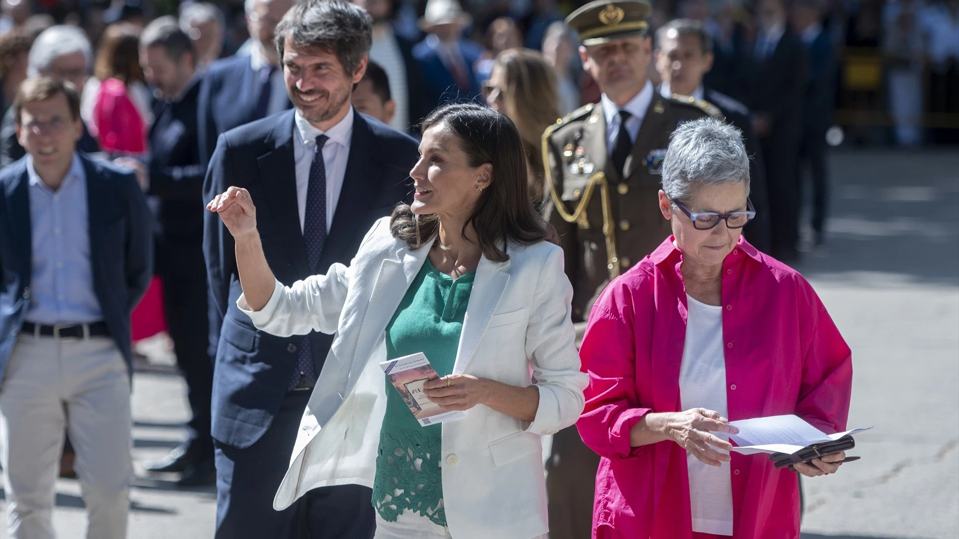 La reina Letizia inaugura la 83ª Feria del Libro de Madrid La reina Letizia inaugura la 83ª Feria del Libro de Madrid
