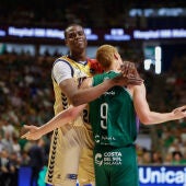 UCAM Murcia golpea de nuevo a Unicaja y se acerca a la final