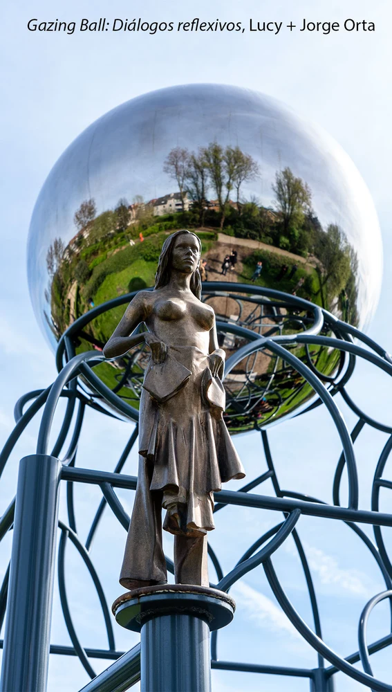 Gazing Ball: Diálogos reflexiones, Lucy + Jorge Orta Gazing Ball: Diálogos reflexiones, Lucy + Jorge Orta