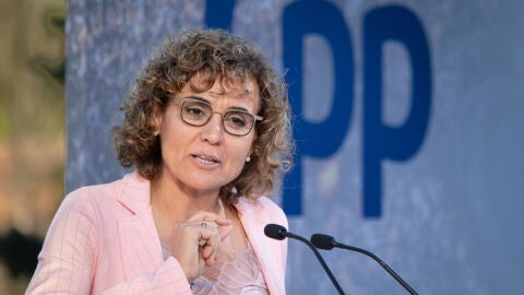 Qui&eacute;n es Dolors Montserrat, la candidata del PP en las elecciones europeas