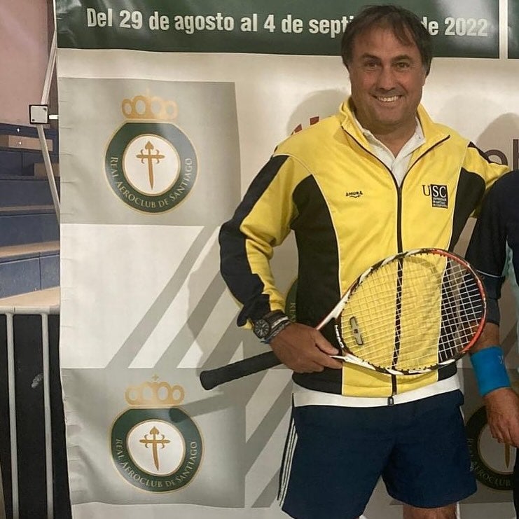 Manuel Mira, piloto del Real Aeroclub de Santiago: "Manuel "Coco" Rey Cordeiro era un hombre que amaba la aviación, se murió un gran piloto y una gran persona" Manuel Mira, piloto del Real Aeroclub de Santiago: "Manuel "Coco" Rey Cordeiro era un hombre que amaba la aviación, se murió un gran piloto y una gran persona"