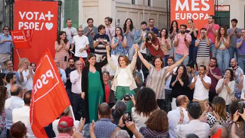La ministra para Transición Ecológica y Reto Demográfico y cabeza de lista del PSOE para el 9J, Teresa Ribera, interviene en el acto central del partido en Baleares. La ministra para Transición Ecológica y Reto Demográfico y cabeza de lista del PSOE para el 9J, Teresa Ribera, interviene en el acto central del partido en Baleares.