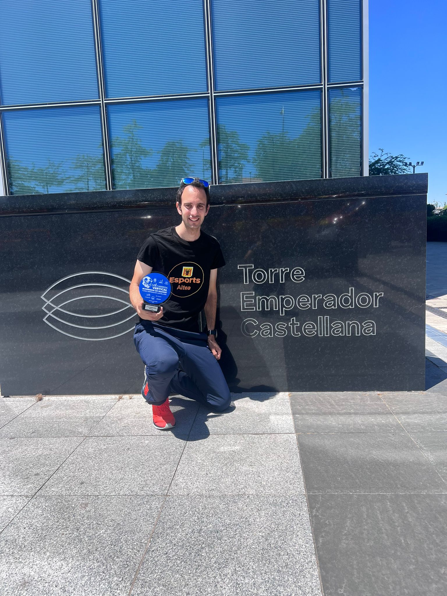 Ángel López Amor aspira a participar por vez primera en la subida a la Torre Eurostar de Madrid Ángel López Amor aspira a participar por vez primera en la subida a la Torre Eurostar de Madrid