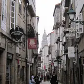 El 93% de las viviendas turísticas de Santiago inscritas en la Xunta no cuentan con habilitación municipal, según el Concello de Santiago El 93% de las viviendas turísticas de Santiago inscritas en la Xunta no cuentan con habilitación municipal, según el Concello de Santiago