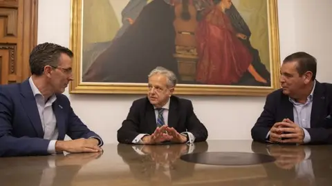 Diputación y Telefónica sientan las bases de una futura colaboración para la conectividad digital Diputación y Telefónica sientan las bases de una futura colaboración para la conectividad digital