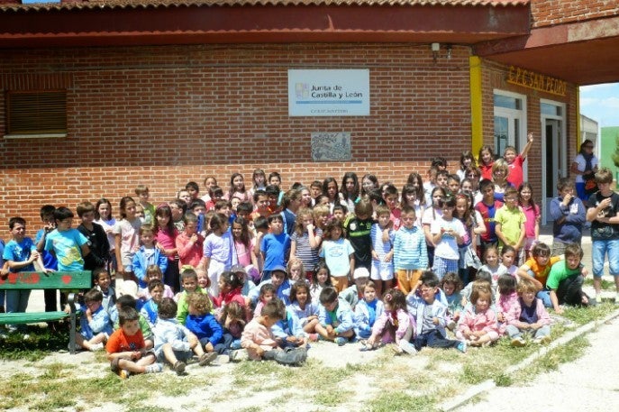 El Colegio Maristas y Ntra. Sra. de la Providencia de Palencia y el CEIP Alonso Berruguete de Paredes de Nava recibirán el distintivo de Calidad Escuelas para la Sostenibilidad El Colegio Maristas y Ntra. Sra. de la Providencia de Palencia y el CEIP Alonso Berruguete de Paredes de Nava recibirán el distintivo de Calidad Escuelas para la Sostenibilidad