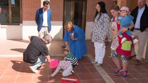 Fuentes de Nava incrementa hasta siete los niños a los que atiende a través del Crecemos .