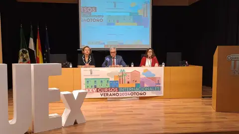 La UEx oferta 24 cursos internacionales de verano-otoño, cinco más que el año pasado La UEx oferta 24 cursos internacionales de verano-otoño, cinco más que el año pasado