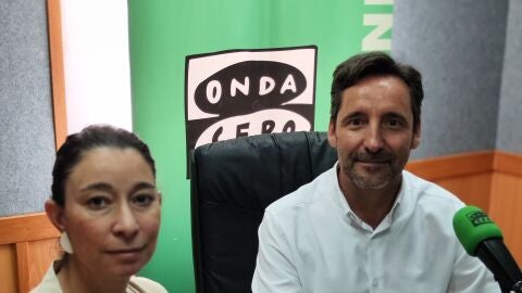 Helena V&iacute;lchez, concejala, y Joan Palliser, alcalde de Es Mercadal.