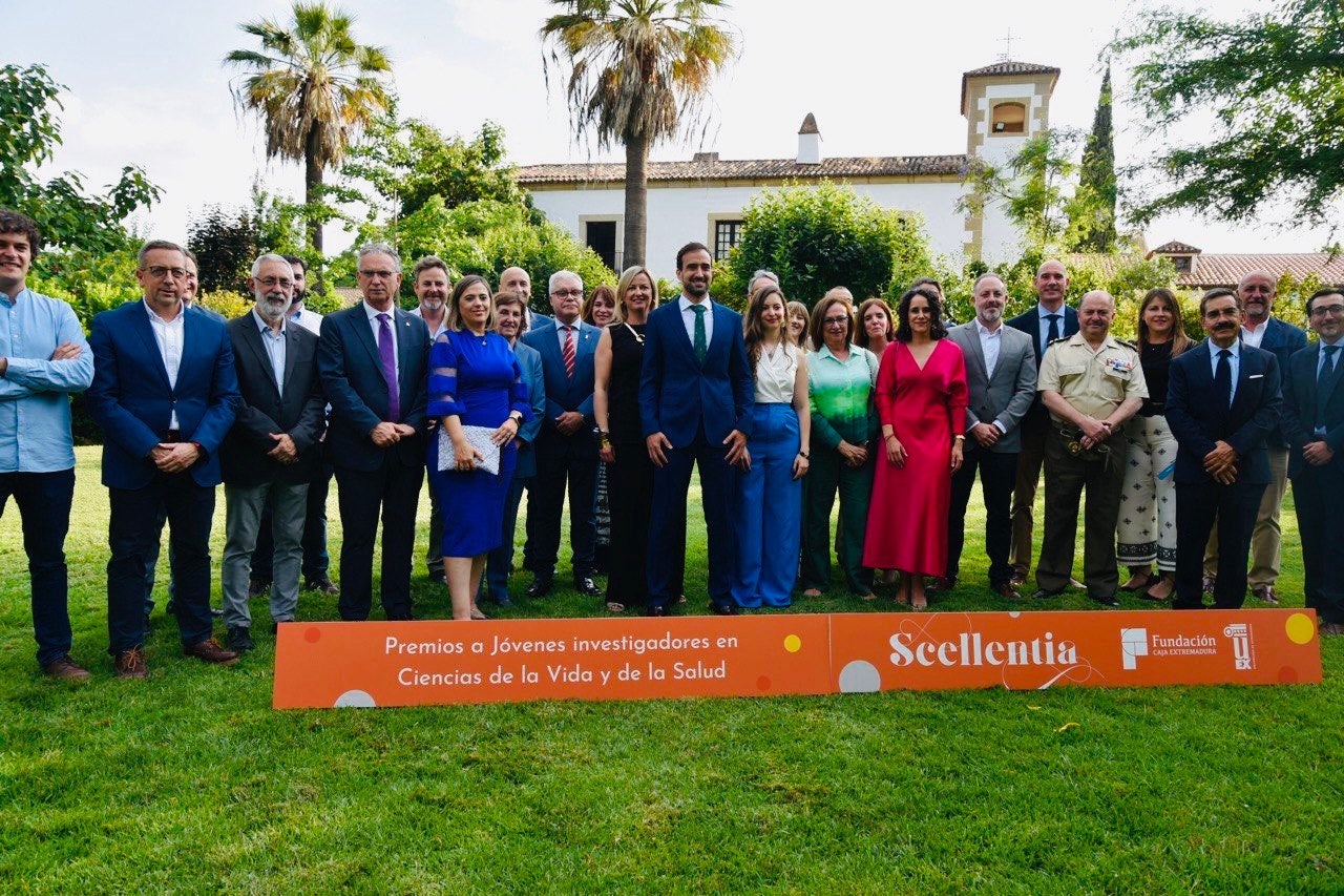 La presidenta de la Asamblea destaca la importancia de invertir en ciencia y propiciar la incorporación de más mujeres a este sector La presidenta de la Asamblea destaca la importancia de invertir en ciencia y propiciar la incorporación de más mujeres a este sector