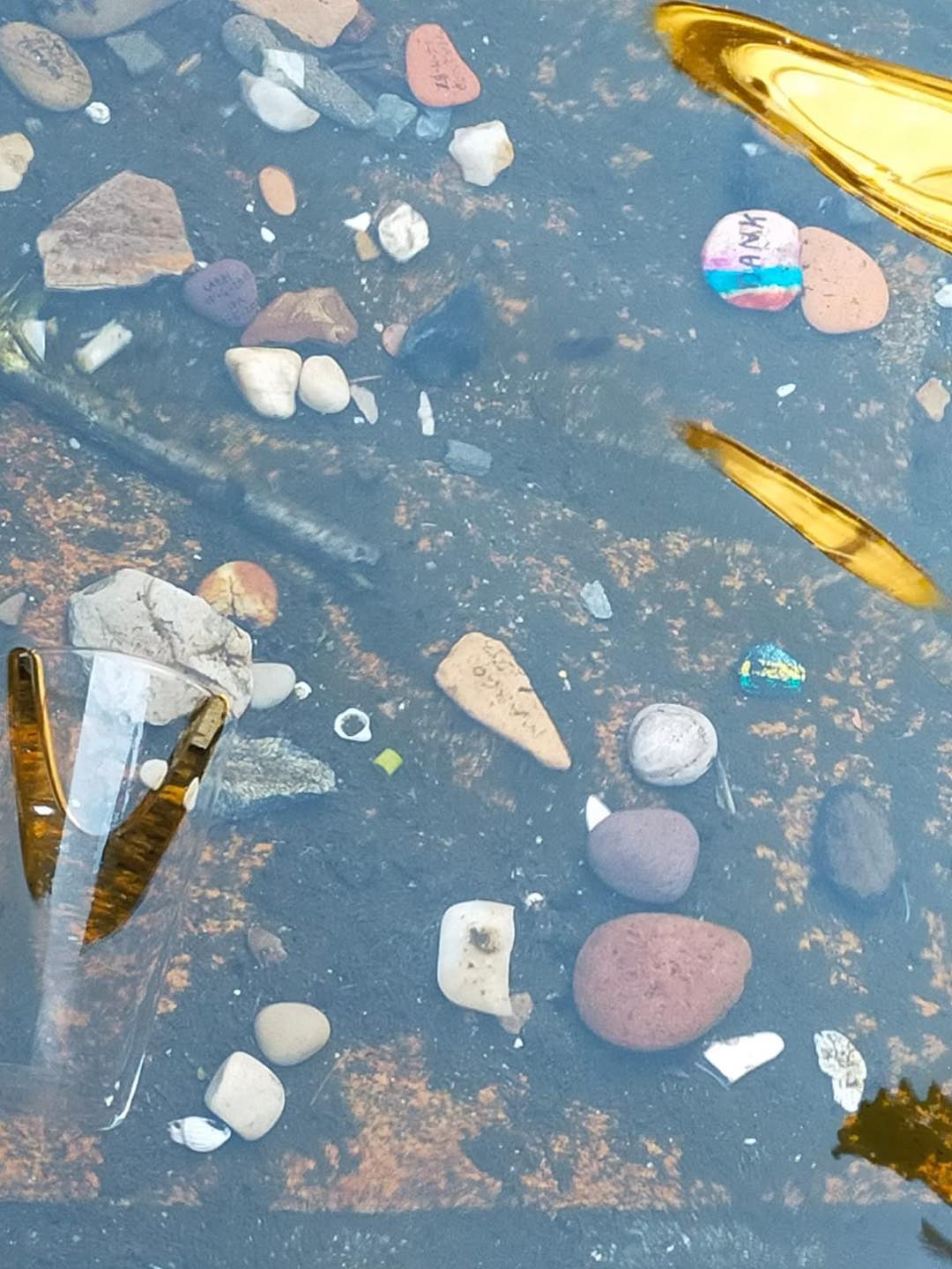 Apatrigal señala que las piedras con mensajes que localizaron en la fuente de Platerías daña la imagen de la ciudad Apatrigal señala que las piedras con mensajes que localizaron en la fuente de Platerías daña la imagen de la ciudad