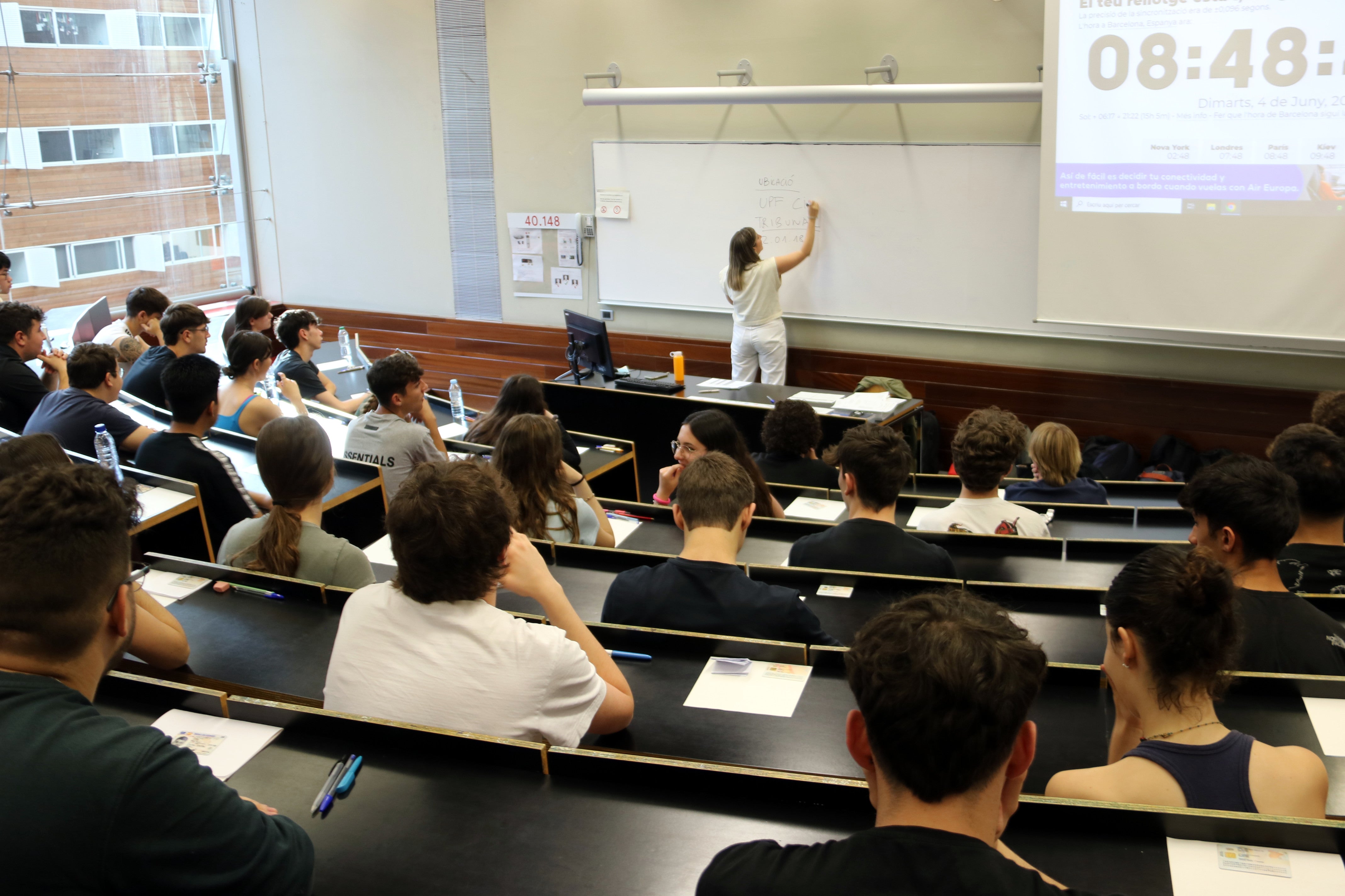 Ripoll es cola a l'examen d'història de la selectivitat catalana Ripoll es cola a l'examen d'història de la selectivitat catalana