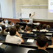 Avui és el torn d'història, història de la filosofia i nou optatives Avui és el torn d'història, història de la filosofia i nou optatives