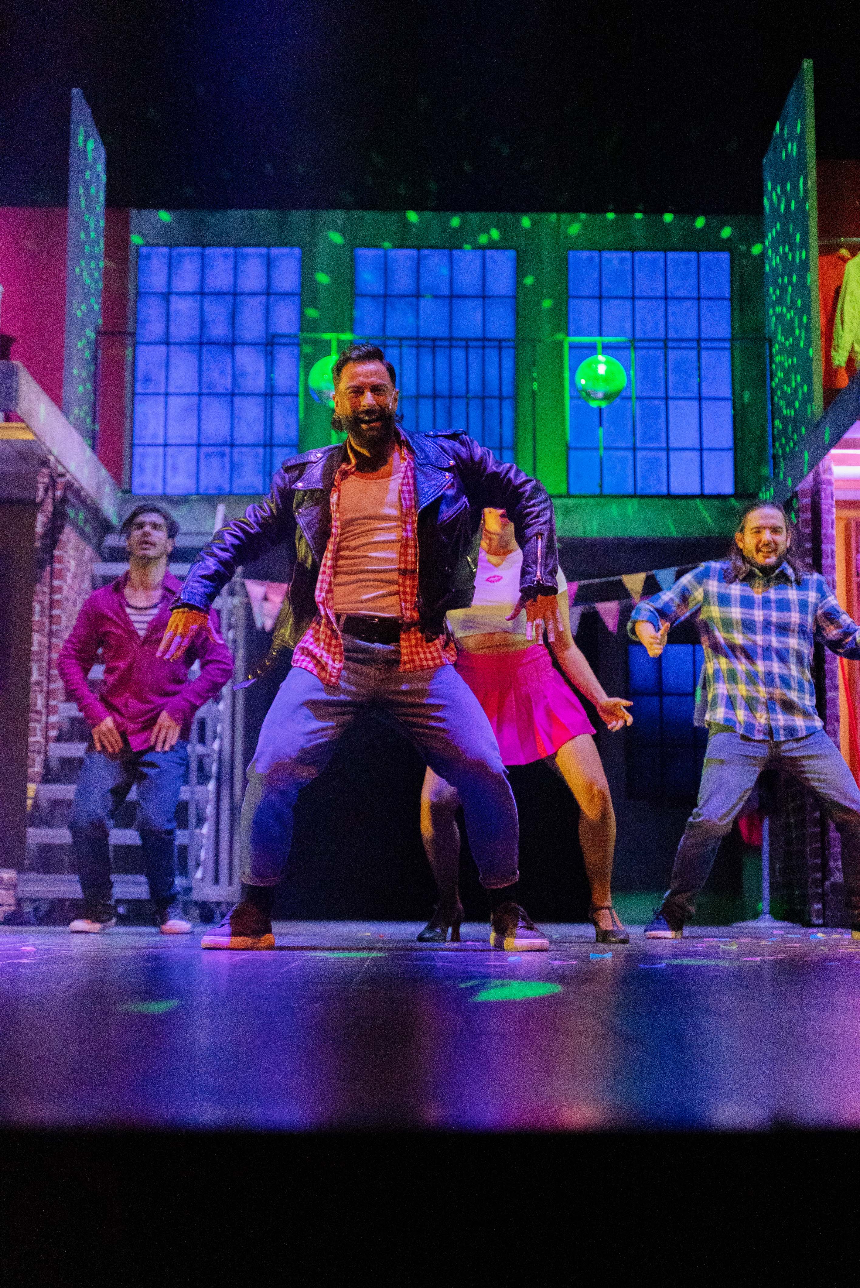 El espectáculo 'La movida, el musical de los 80' llega este sábado al López de Ayala El espectáculo 'La movida, el musical de los 80' llega este sábado al López de Ayala