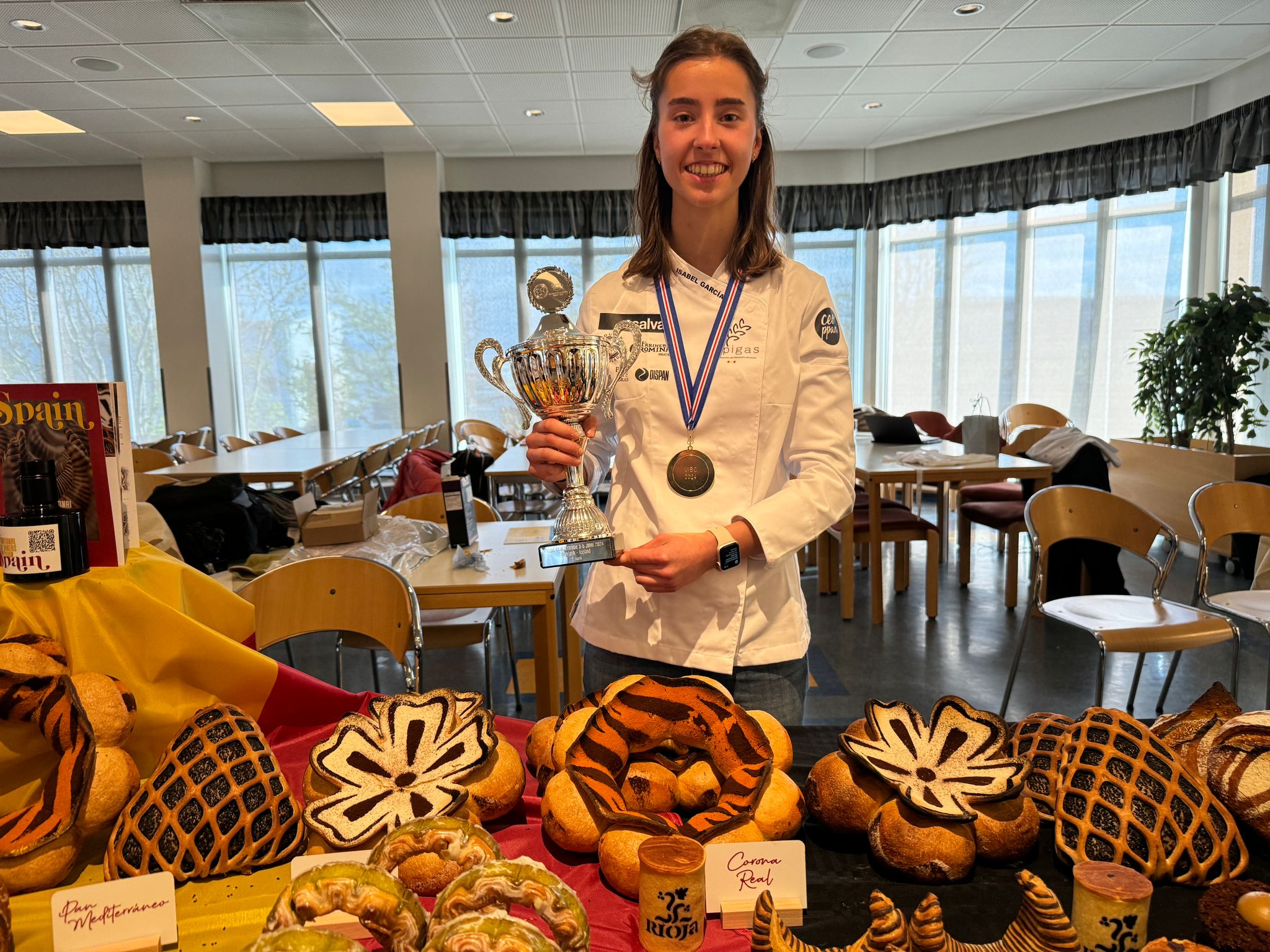 La riojana Isabel García, medalla de plata en el Concurso Internacional de Jóvenes Panaderos celebrado en Islandia La riojana Isabel García, medalla de plata en el Concurso Internacional de Jóvenes Panaderos celebrado en Islandia