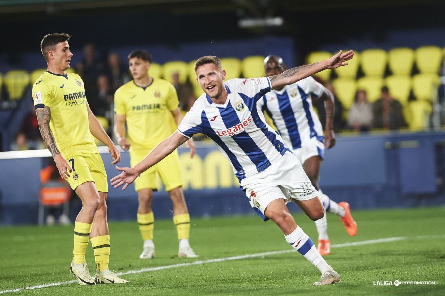 Jorge Sáenz: "Hubo conversaciones con el Tenerife, pero el Leganés fue a muerte a por mí" Jorge Sáenz: "Hubo conversaciones con el Tenerife, pero el Leganés fue a muerte a por mí"