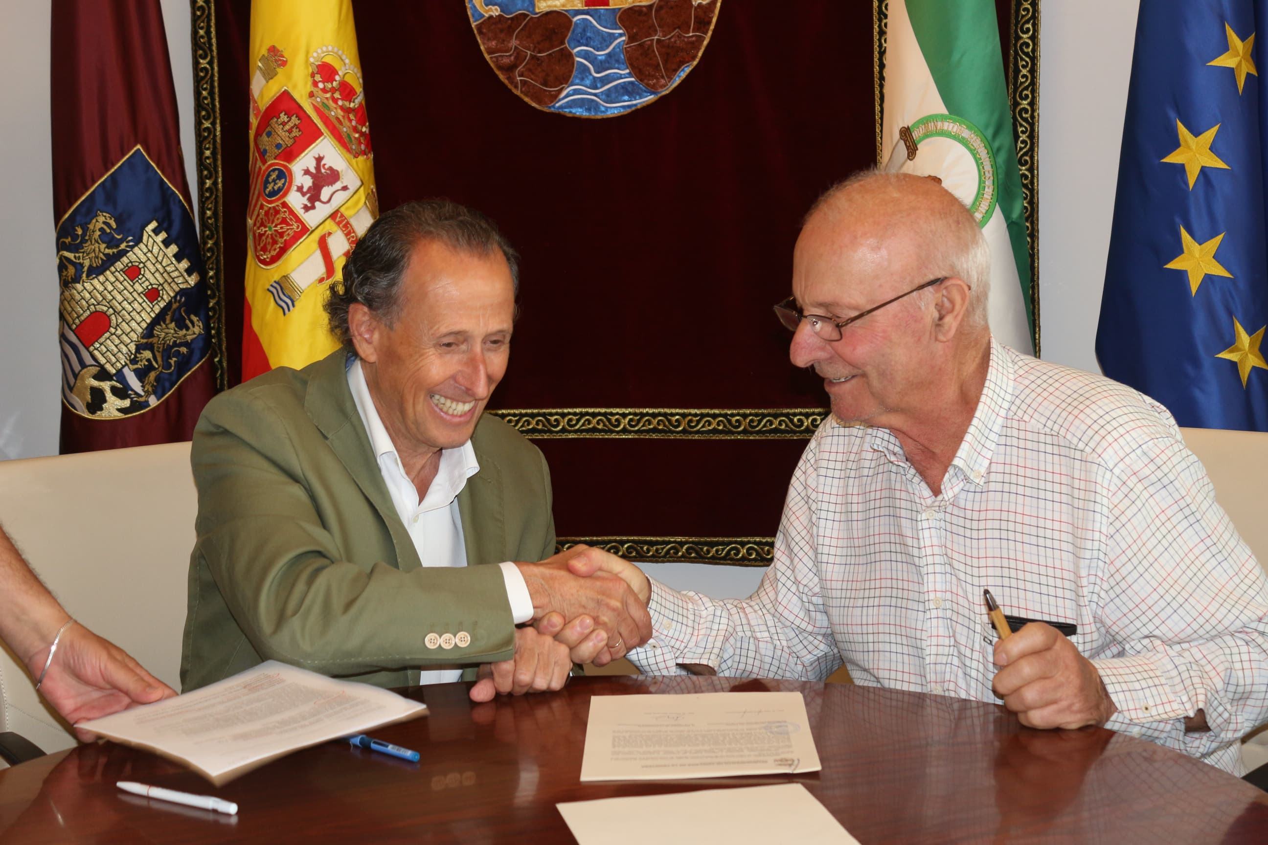 El Ayuntamiento de Chiclana concede 67.600 euros a la Unión de Viticultores Chiclaneros El Ayuntamiento de Chiclana concede 67.600 euros a la Unión de Viticultores Chiclaneros