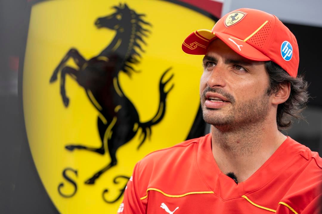 Carlos Sainz y el rumor de fichar por Williams: "Me hace reír" Carlos Sainz y el rumor de fichar por Williams: "Me hace reír"