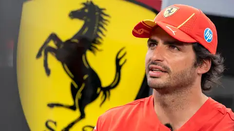 Carlos Sainz y el rumor de fichar por Williams: "Me hace reír" Carlos Sainz y el rumor de fichar por Williams: "Me hace reír"