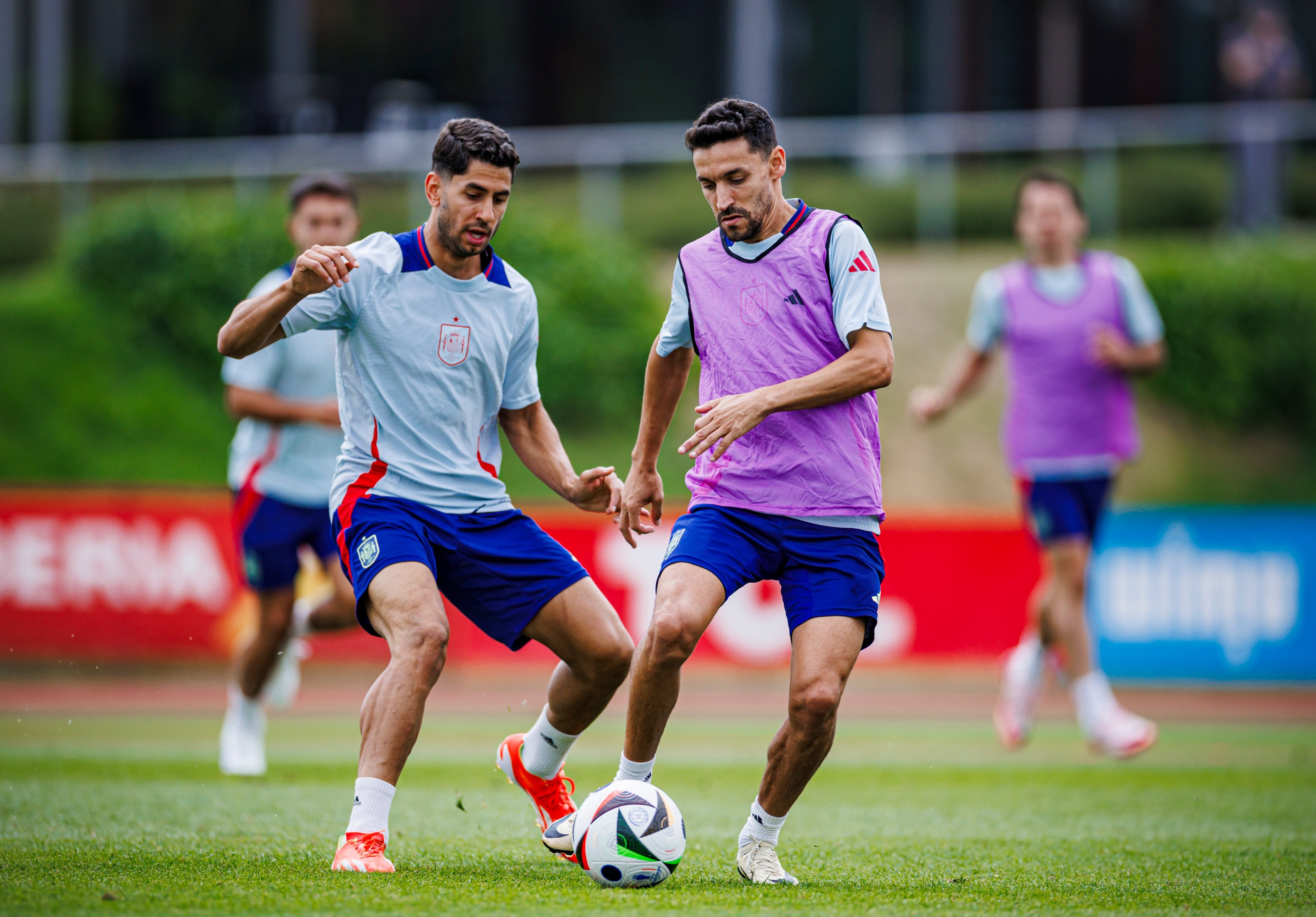 Los canarios Ayoze Pérez y Pedri, en la lista final para la Eurocopa Los canarios Ayoze Pérez y Pedri, en la lista final para la Eurocopa